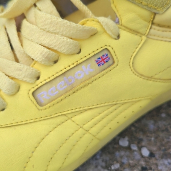 Vintage Reebok High Tops - Picture 3 of 11